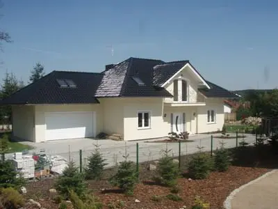 Benedykt 2 — realizacje 16