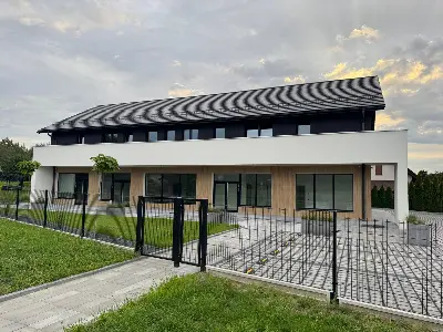 Budynek usługowy z częścią mieszkalną UC69a — wizualizacje 3