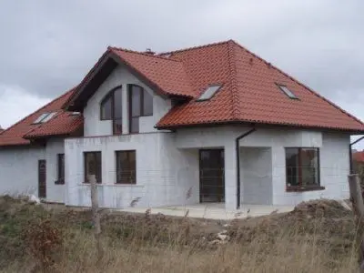 Faworyt — realizacje 32