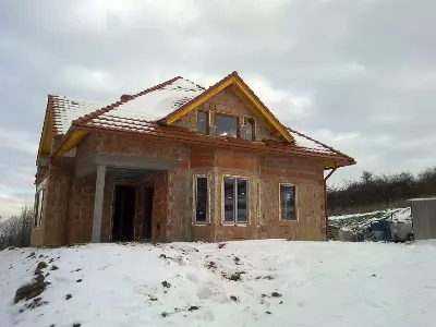 Julka — realizacje 100