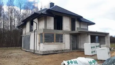 Oszust wariant B — realizacje 18