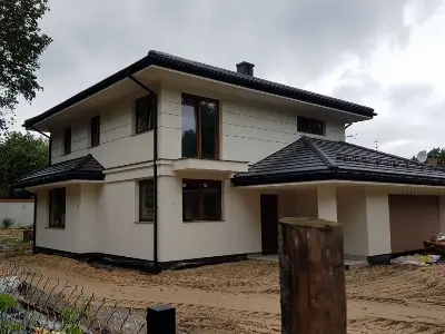 Szmaragd 5 — realizacje 5