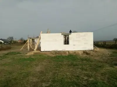 Uroczy — realizacje 38