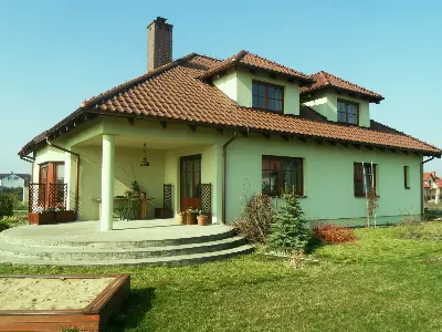 Zacisze — realizacje 13
